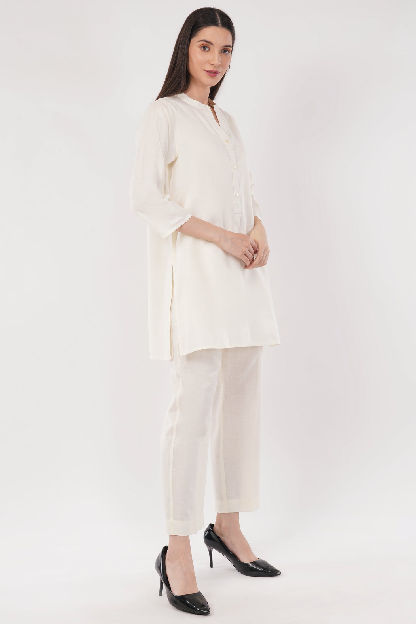 White Mandarin Collar Cotton Kurta Pant Co-Ord Set